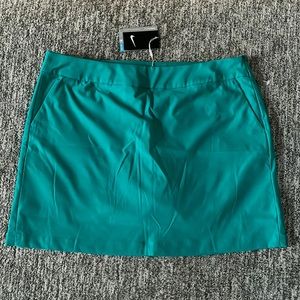 NEW Nike Golf Skort